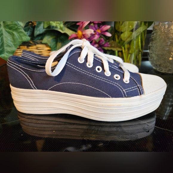 KEDS women's 6.5 blue platform sneakers - Picture 2 of 7